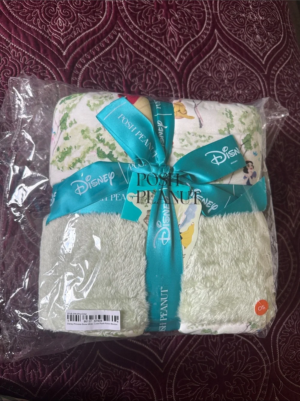 Disney Princess Snow White - Luxe Plush Patoo Blanket (NIB)